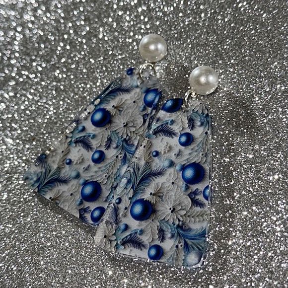 Pearl dangle earrings - Picture 3 of 4